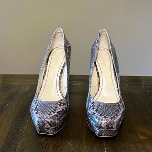 Nine West size 7.5 faux snake skin heels
